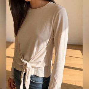 NWT Nine West Cream Tie-Front Long Sleeve Tee